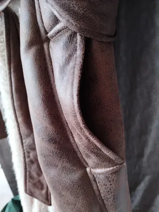 Montone Calliope marrone con interno beige