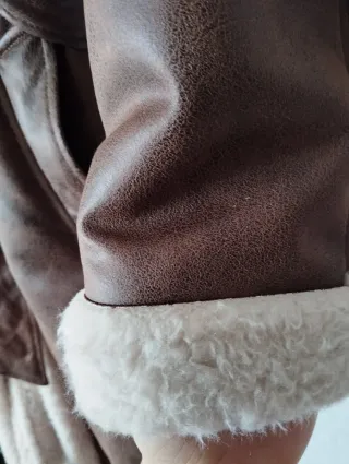 Montone Calliope marrone con interno beige