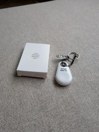 Funda Oficial Google Pixel 10a + Smart Tag