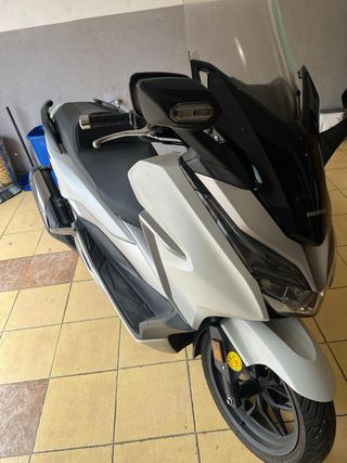 HONDA FORZA 300 2020 — COMO NUEVA