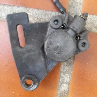 Bomba y pinza freno trasero Suzuki RMX 50