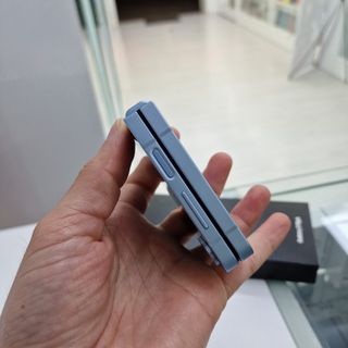 Samsung Galaxy Z Flip 6 256GB Azul Casi Nuevo