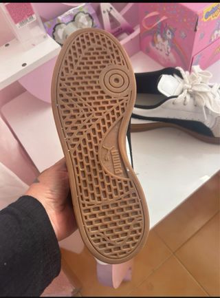 Zapatillas Puma Blancas y Beige unisex