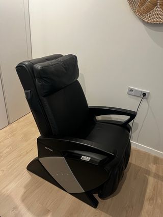 Sillón de Masaje Keyton Negro y Plateado
