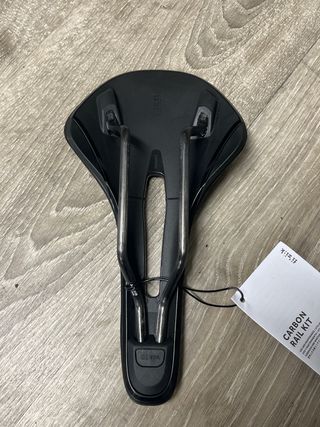 Sillín Fizik Vento Antares R1 Carbon