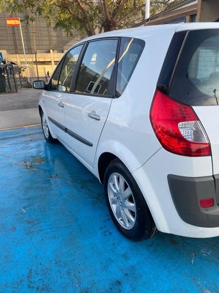 Renault Scenic 2010