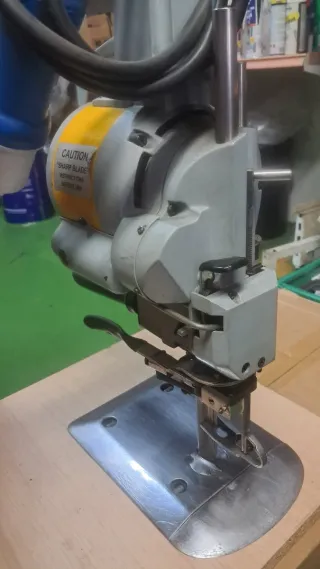 Cortadoras textil  tapicero 2 unidad a elegir