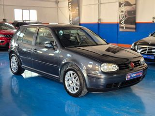 Volkswagen Golf 1.6 Conceptline 105CV