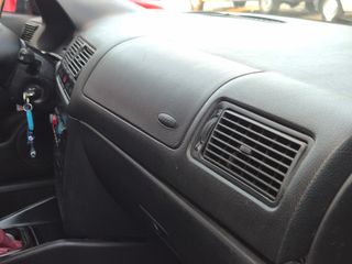 Volkswagen Golf 1.6 Conceptline 105CV