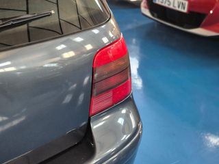 Volkswagen Golf 1.6 Conceptline 105CV