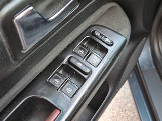 Volkswagen Golf 1.6 Conceptline 105CV