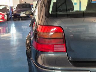 Volkswagen Golf 1.6 Conceptline 105CV