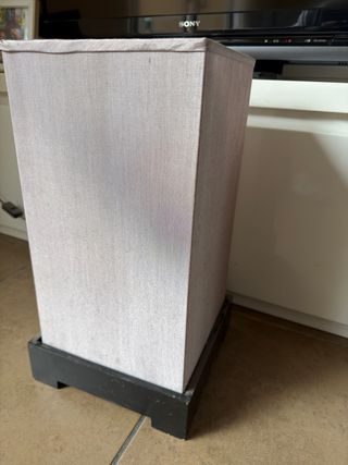 Lámpara de pie tela beige y base negra