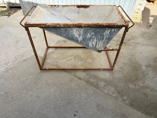 Bandeja metálica con soporte