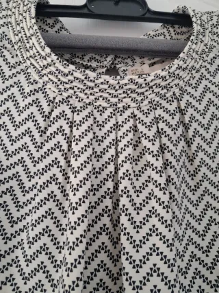 Blusa sin mangas con estampado geométrico