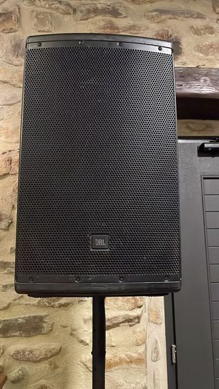 Altavoz JBL EON 615