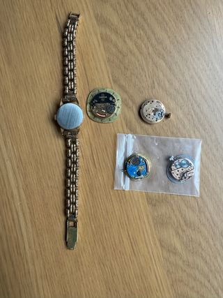 Lotto di 4 orologi da donna Omega