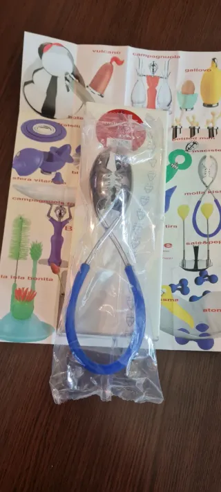 Pinza Ensalada Bugatti Molla Kiss