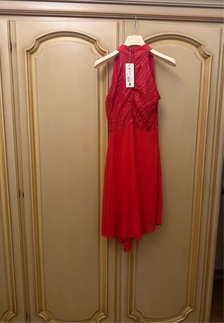 Abito da sera rosso asimmetrico paillettes