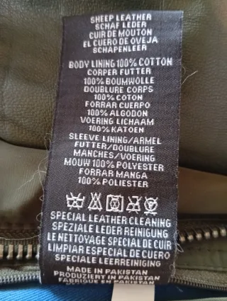 Chaqueta Bomber Cuero ARMA M NUEVA