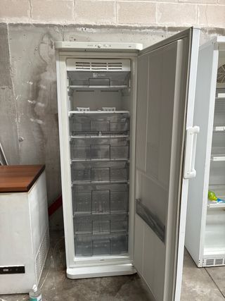 Congelador Vertical Blanco