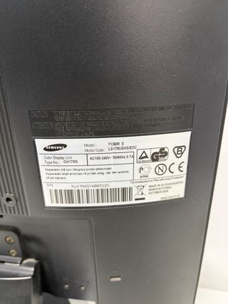 Monitor Samsung SyncMaster 713BM Plata
