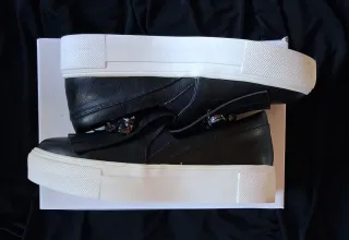 Scarpe donna Bata nere con strass