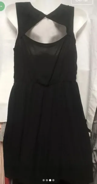 Vestido negro con detalles