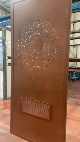 Gencametal .Fabricacion de puertas personalizadas