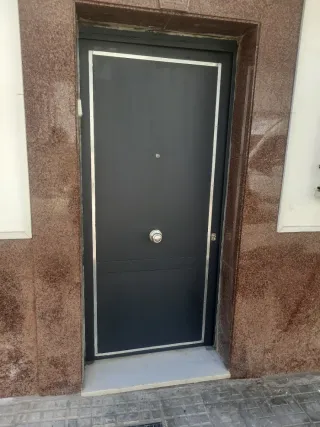 Gencametal .Fabricacion de puertas personalizadas