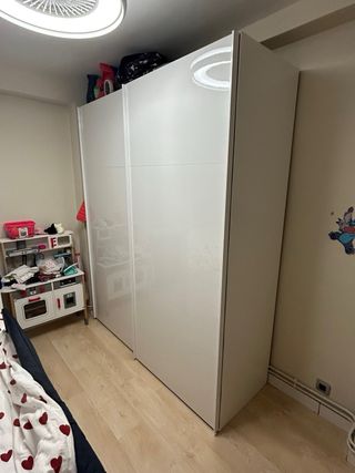 Canape 150, cama nido 90, armarios y salon