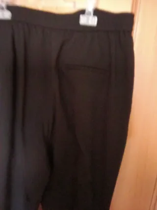 Pantalón Zara