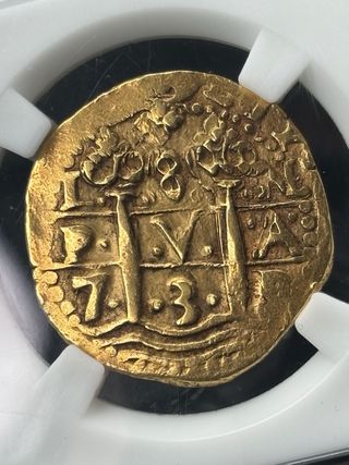 FELIPE V 8 ESCUDOS LIMA N SOBREFECHA 1735-4.