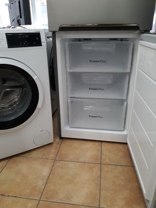 Nevera Daewoo y Lavadora Bomann