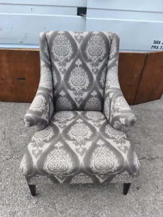 Dos Sillones de Tela Estampados