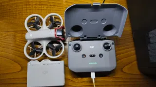 Dron DJI Neo  con 3 baterías y cargador...