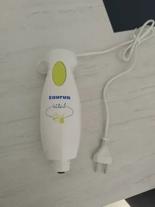Batidora de mano Taurus Vital