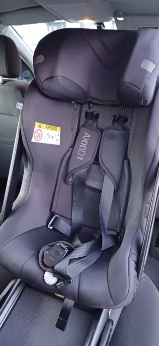 Silla de coche a contramarcha Axkid one +