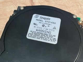 Disco Duro Seagate ST3144A 131MB IDE