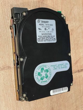 Disco Duro Seagate ST3144A 131MB IDE