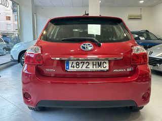 Toyota Auris HIBRIDO 2012 SOLO 61000 KILOMETROS