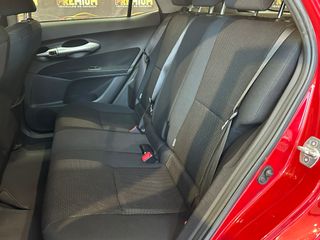 Toyota Auris HIBRIDO 2012 SOLO 61000 KILOMETROS