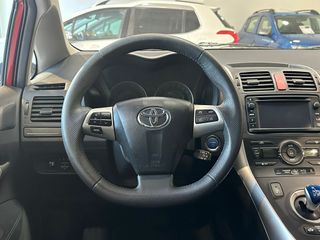 Toyota Auris HIBRIDO 2012 SOLO 61000 KILOMETROS