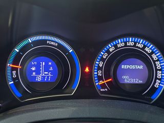 Toyota Auris HIBRIDO 2012 SOLO 61000 KILOMETROS
