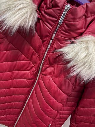 Chaquetón Morgan Rojo con Capucha