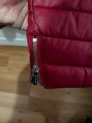 Chaquetón Morgan Rojo con Capucha