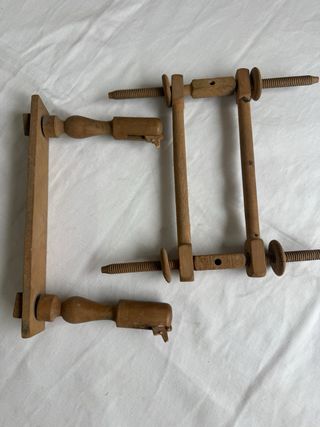 Antiguo Soporte mesa bordado ajustable madera