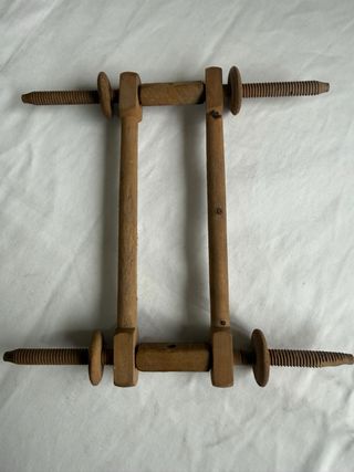 Antiguo Soporte mesa bordado ajustable madera