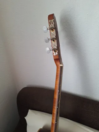 Guitarra Admira Sevilla Clásica