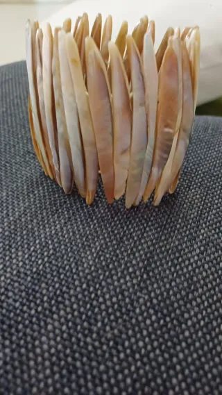 Bracciale madreperla vintage elastico